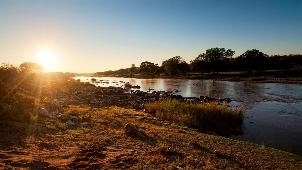 Nyati Safari Lodge Hoedspruit Exterior photo